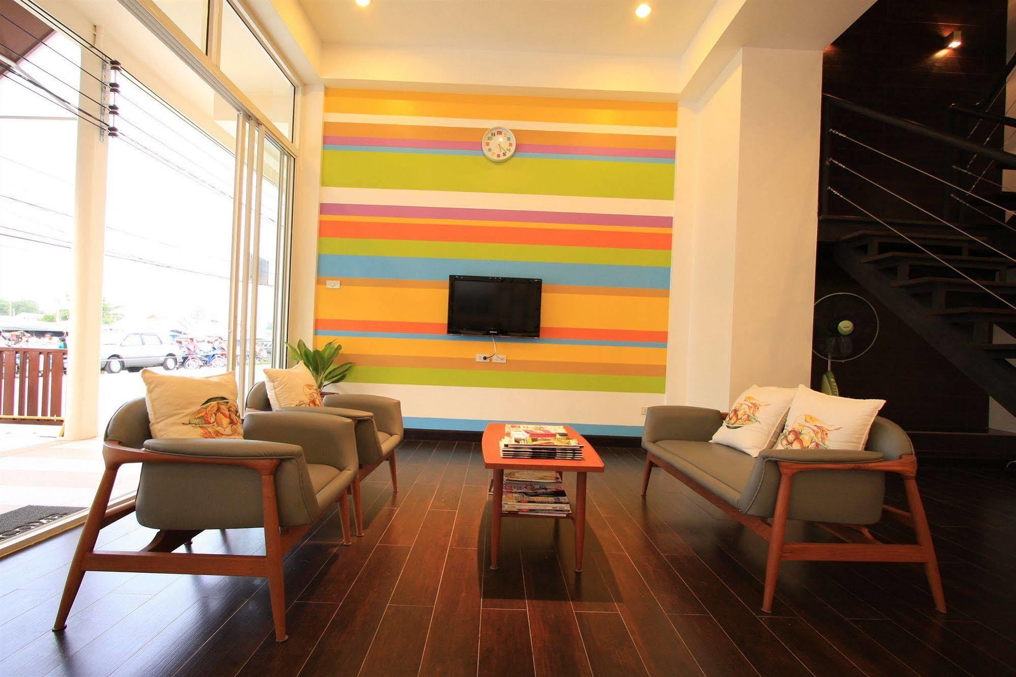 Chaba Place HHQ Extérieur photo
